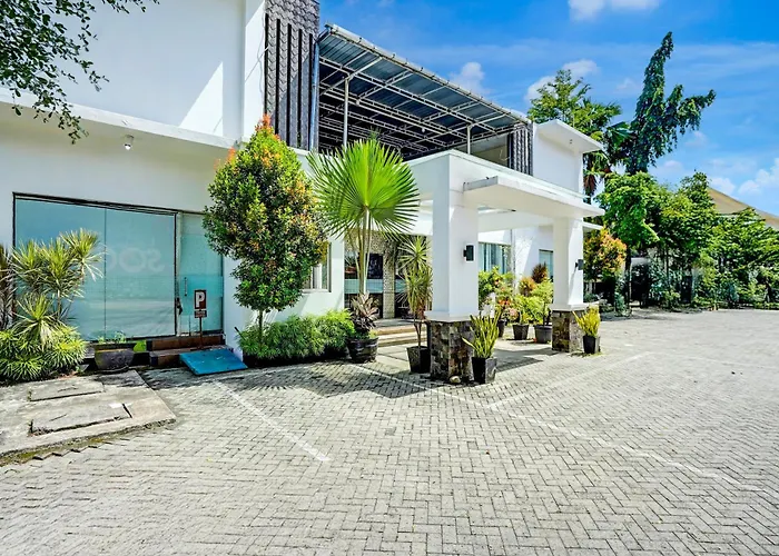 Townhouse Oak Padang Near Rth Imam Bonjol