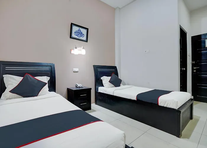 Townhouse Oak Padang Near Rth Imam Bonjol
