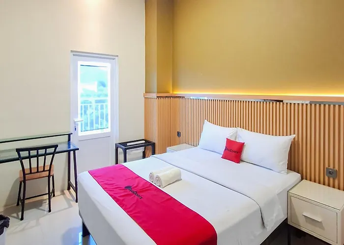 Reddoorz Plus Syariah At Lotus Residence